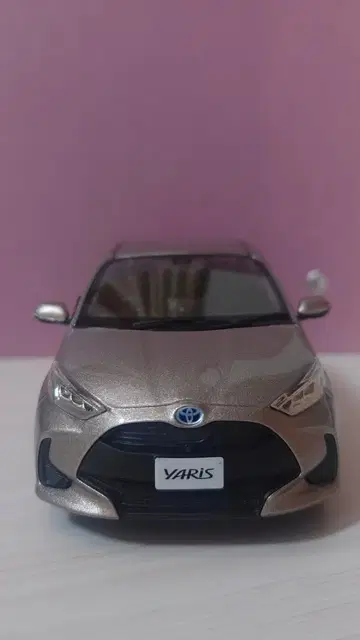 도요타 YARIS 컬러 샘플 실버 미니카