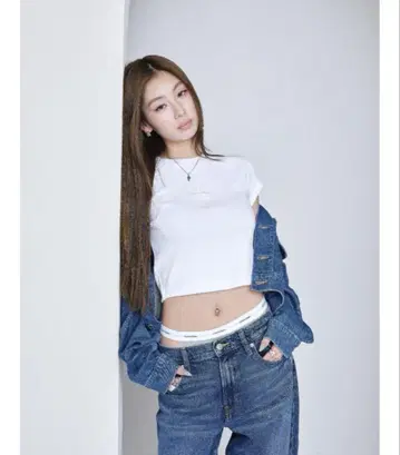 캘빈클라인 티셔츠 여성용 숏 기장 짧은 기장