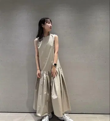 emmi 메모리 타프타 원피스