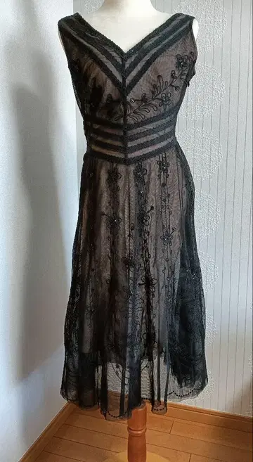 BCBG MAX AZRIA 튤 원피스