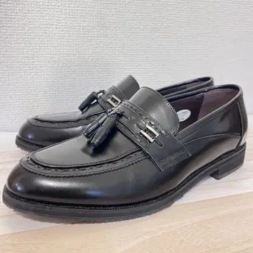 MODELLO VITA 마드라스 태슬 비트 로퍼 블랙 25.5
