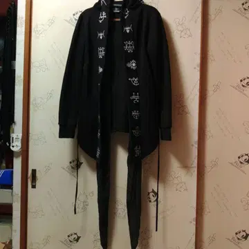Y2K RESTYLE 고딕 후드티