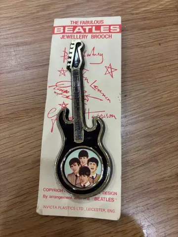 비틀즈 기타 고유명사 브로치