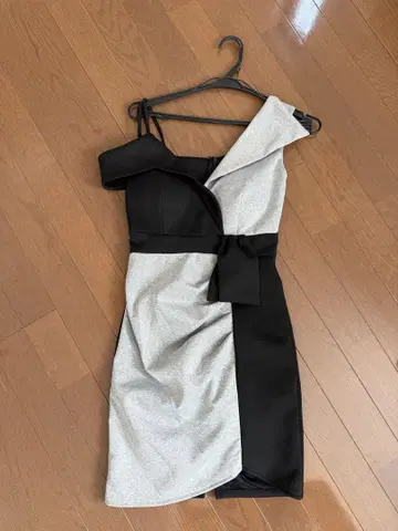 Ryuyu 류유 블랙 그레이 드레스