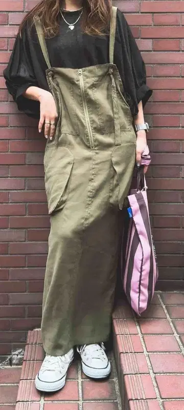 니코앤드 모드 노멀 코어 테로테로 밀리터리 포켓 원피스 카키