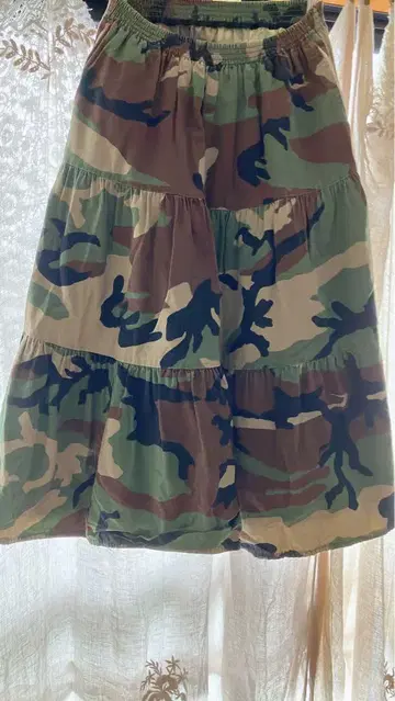 카모 패턴 코튼 티어드 스커트