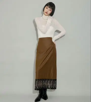 모헤어 혼방 소프트 시어 터틀 니트