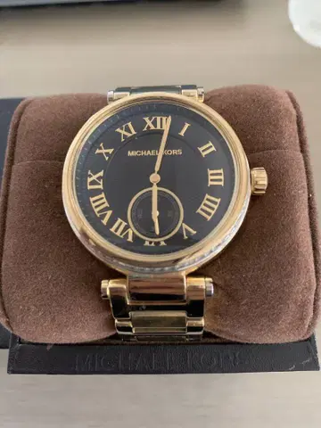 MICHAELKORS/골드/블랙/손목시계/워치/새상품급