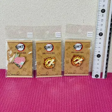 귀멸의 칼날 코쵸우 시노부 렌고쿠 쿄쥬로 핀즈 세트 w