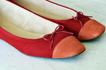 Odette e Odile 빨간색과 오렌지색 발레 슈즈