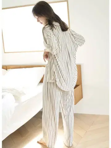 스나이델 홈 스트라이프 컷 셔츠 & 롱 팬츠