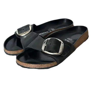 BIRKENSTOCK 블랙 샌들 38