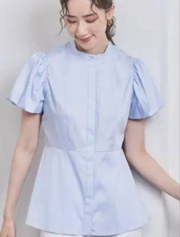 유나이티드 애로우즈 새틴 버블 슬리브 블라우스