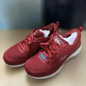 Skechers 레드 러닝화