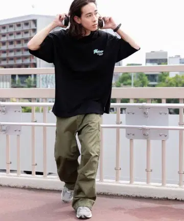 WEGO/VISION 그래픽 T