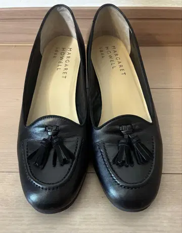 마가렛 호웰 가죽 신발 펌프스 24cm