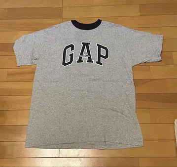 귀한 상품! made in USA GAP 애슬레틱 티셔츠 S 사이즈