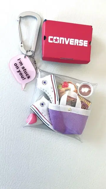가챠 채워진 CONVERSE 핑크