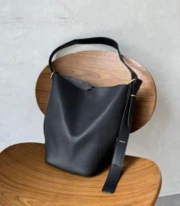 DouDou 주름 인조 가죽 소프트 호보 백