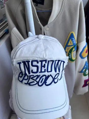 INSEOWI EPISODE 자수 캡