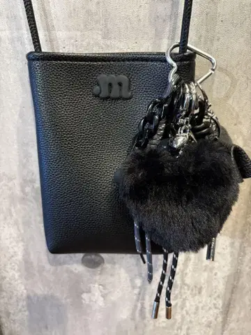 블랙 미니백 퍼 포함 하트 참