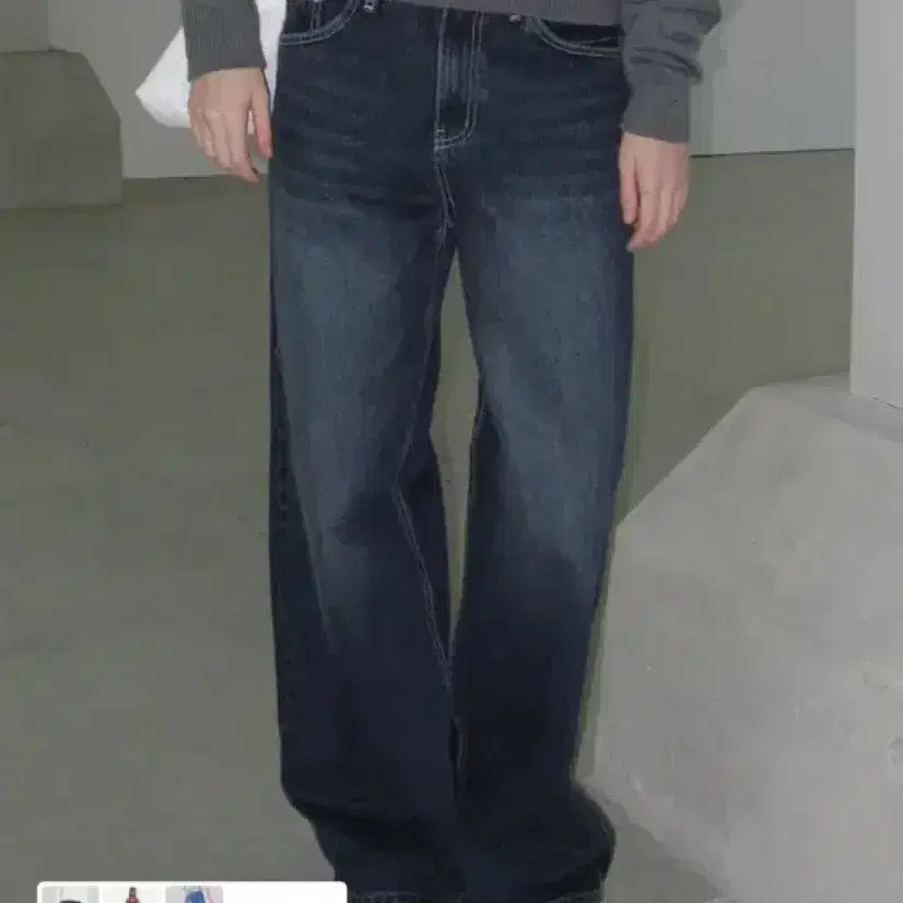 Rockcake Faye Damage Jeans - Black (s) on Bunjang Global Site.