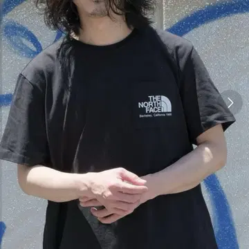 THE NORTH FACE 블랙 티셔츠