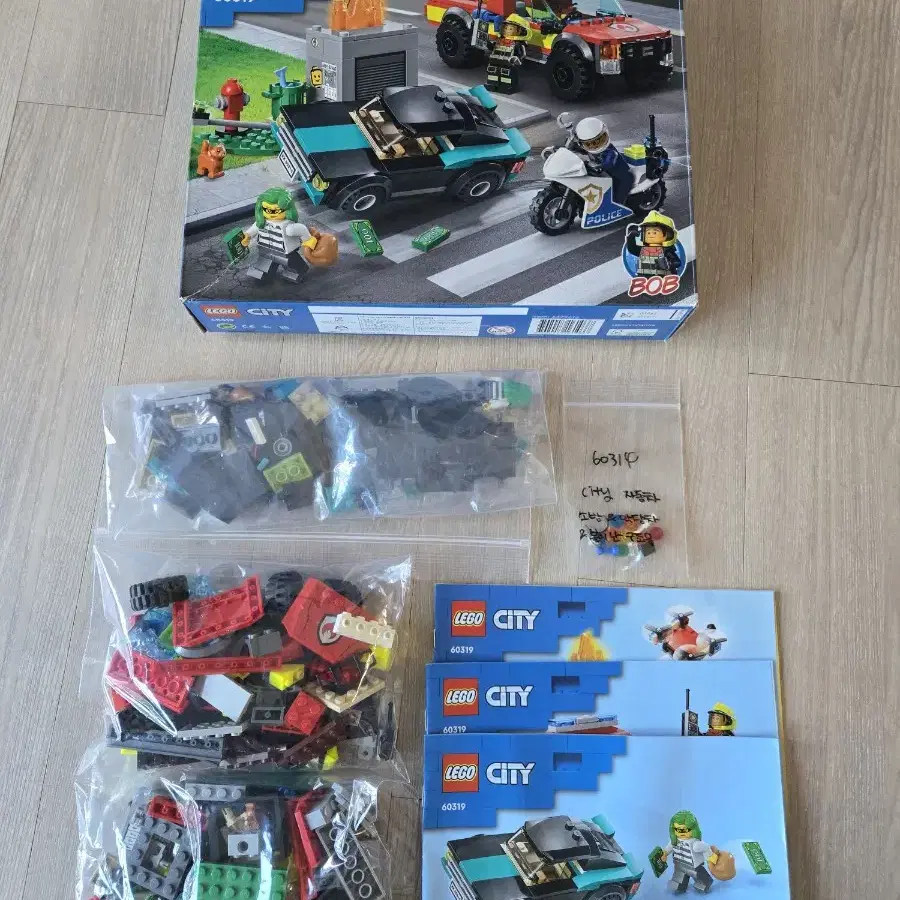 、 LEGO City Thief Convoy 60276, Toy Blocks, Gift, Police