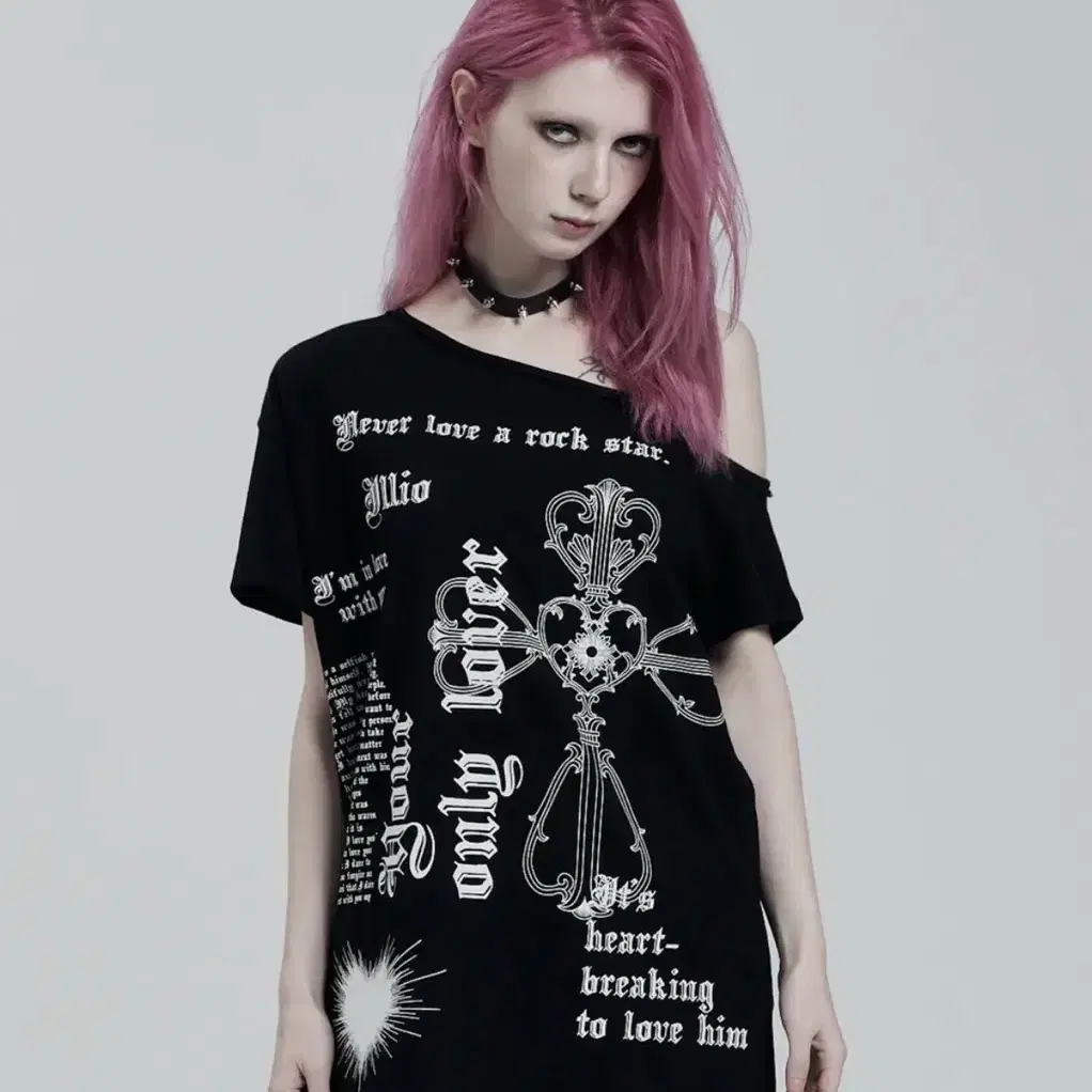 Illy One-Shoulder Black Short Sleeve, rina Worn on Bunjang