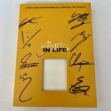 Stray Kids IN LIFE 친필 사인 포함 앨범