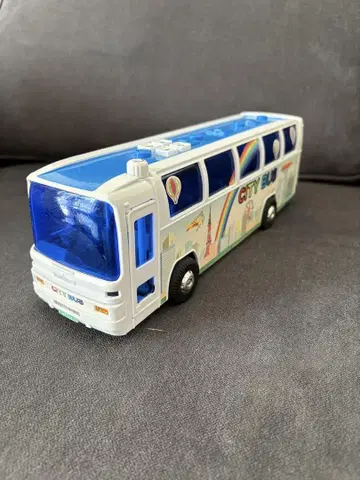 CITY BUS 니시마츠야 화이트와 파랑