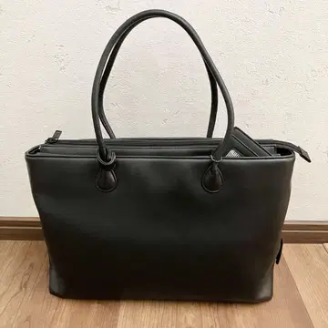 츠모리치사토 가죽 토트백 취업활동 비즈니스