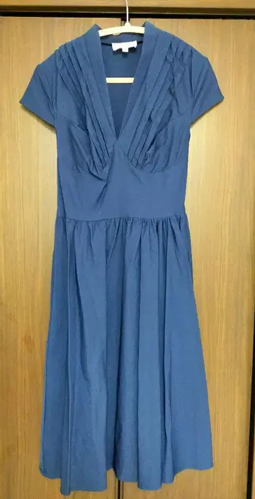 Pinup Closet 네이비 원피스 M 사이즈