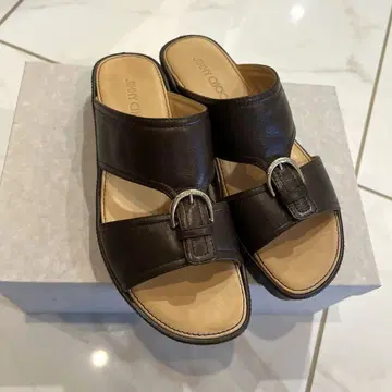 JIMMY CHOO 브라운 가죽 샌들