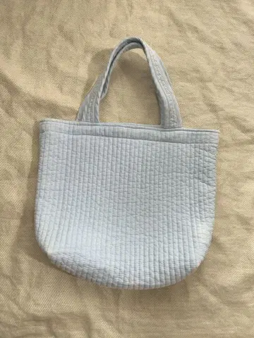 비오는날 무브 토트백