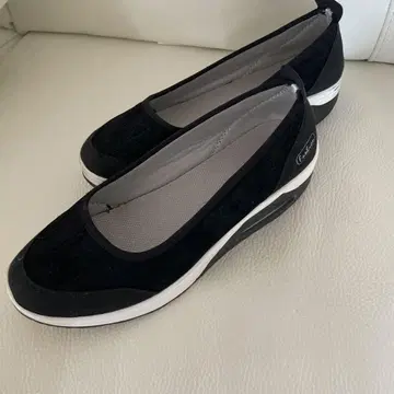 검정 신발 FitFlop 블랙 슬립온