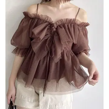 dazzlin 스퀘어 프릴 페플럼 블라우스