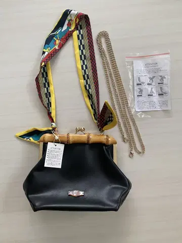 accommode 아코모데 가마구치 미니 숄더백