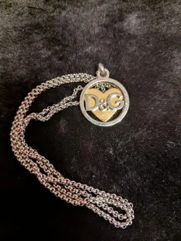 D&G 하트 모양 펜던트 목걸이