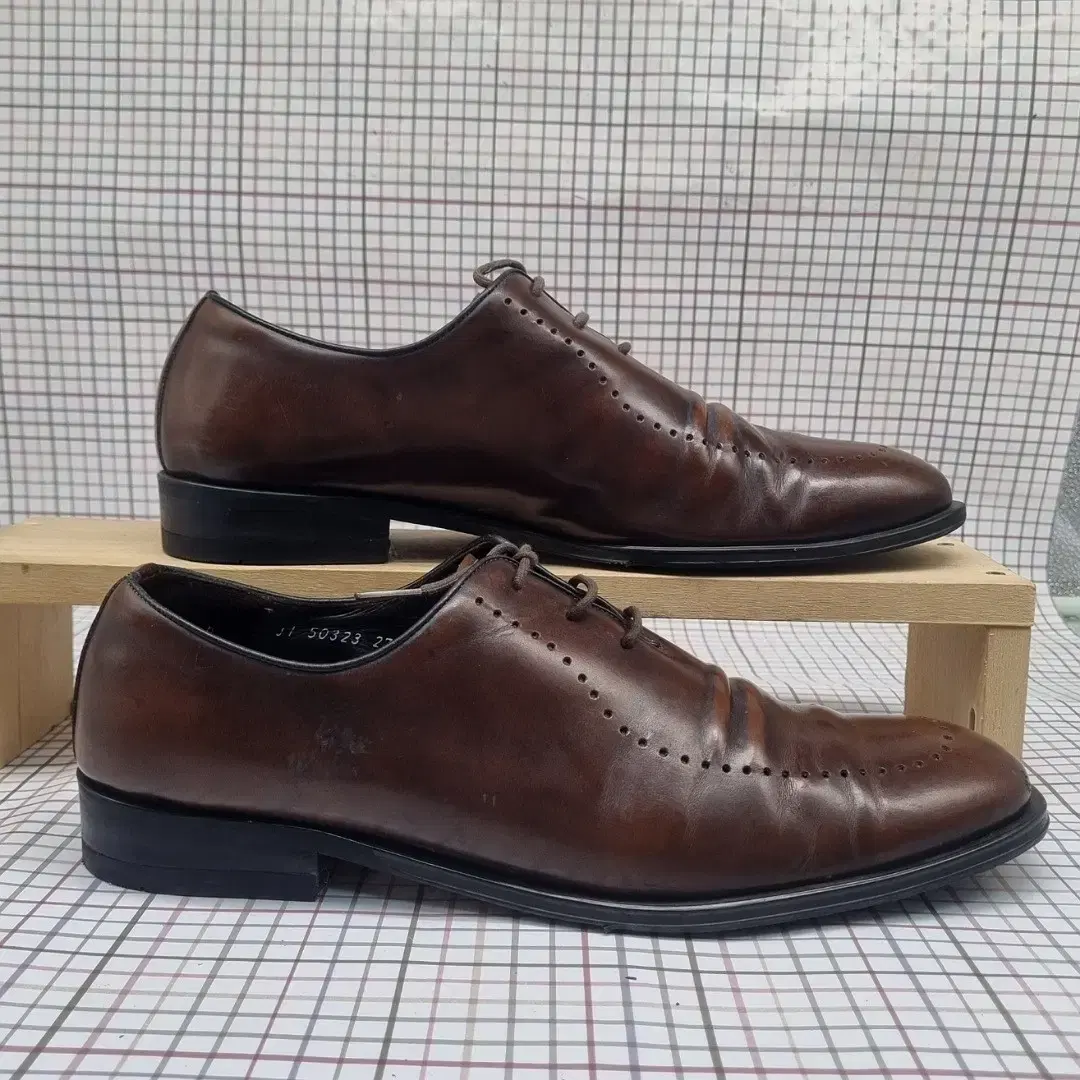 Tandy Men's Dress Shoes, Actual Size 275