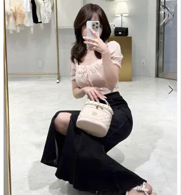 사랑의 사과. 베이비 리본 레이스 톱