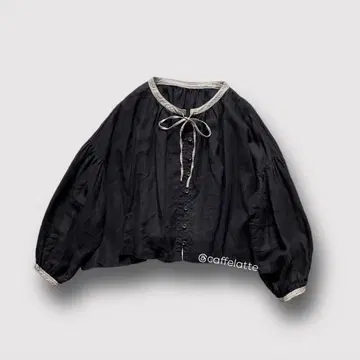nest Robe 네스트로브 린넨 개더 스모크 블라우스 [BLACK]