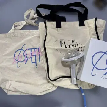 Begin an Orbit 토트백과 라이트 스틱