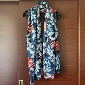 꽃무늬 스톨 네이비