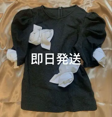 Bibiy 한정판 ROSETTE TEE