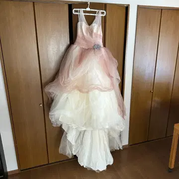 White by Vera Wang 핑크 그라데이션 웨딩 드레스