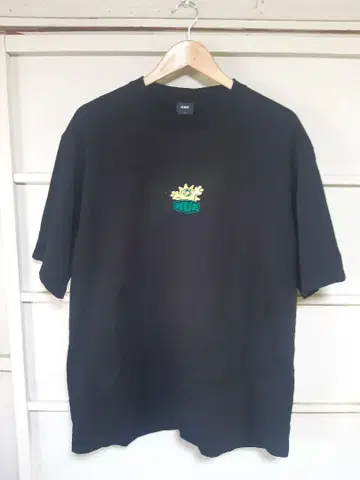 HUF 티셔츠