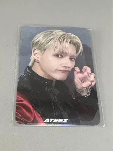 ATEEZ 우용 ATINYZONE IN YOUR FANTASY