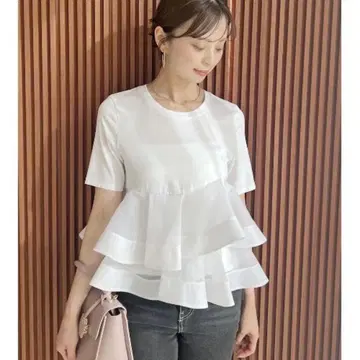 SNIDEL 이소재 페플럼 티셔츠 화이트