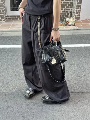 open yy 블랙 스트라이프 와이드 팬츠